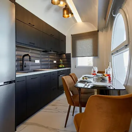 Artion Luxe Apartment Vourvoúlos